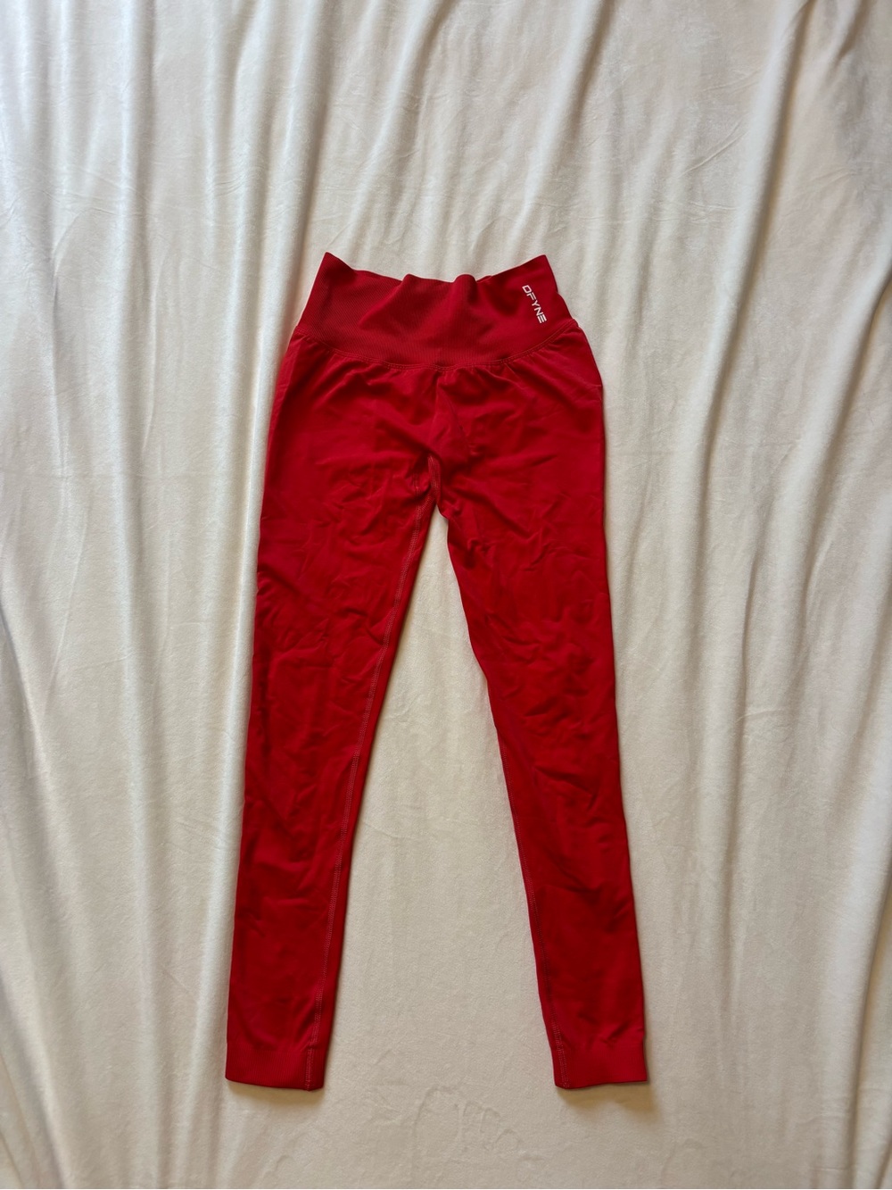 DFYNE Red Active Leggings